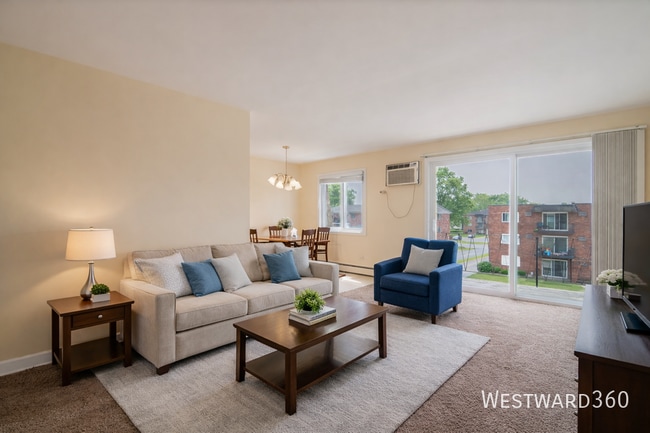 Building Photo - 5720 W 128th St Unit 3S