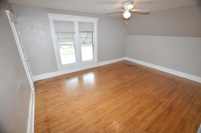 Photo - 338 Marion Ave