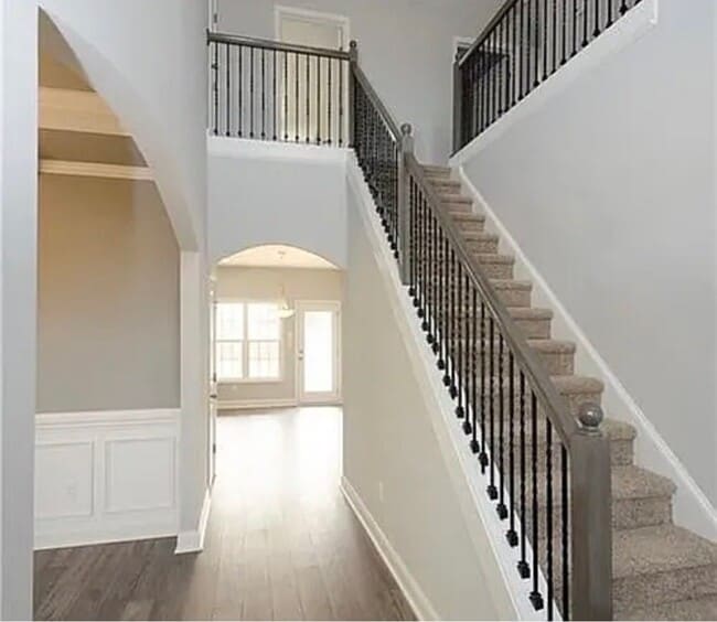 Photo - 130 Brummel Ct