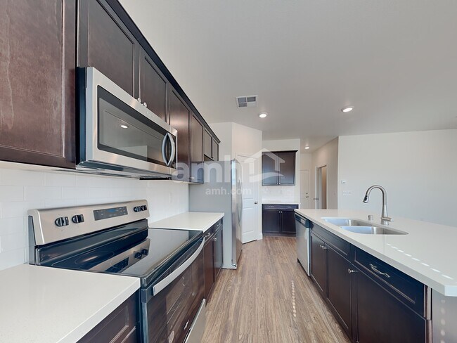 Photo - 6042 Theodore St