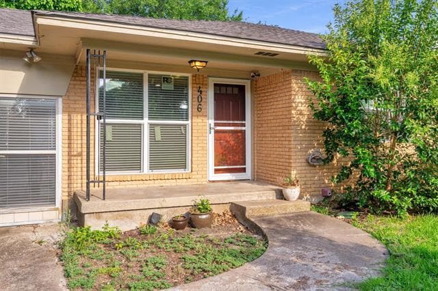 Photo - 406 N Bonham Dr