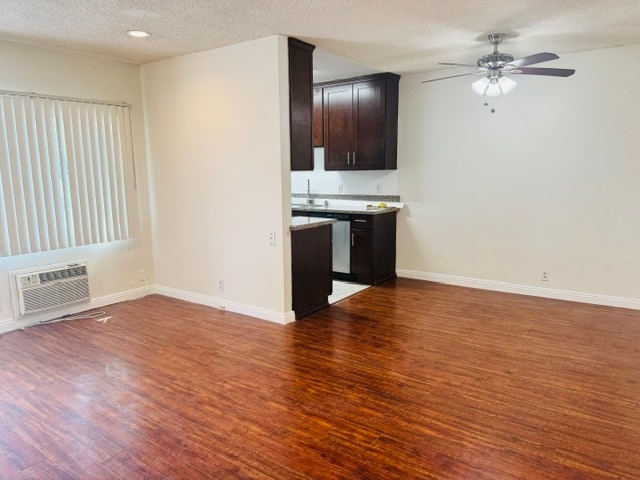 Photo - 11258 Tiara St