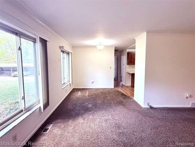 Photo - 1245 Derby Rd Unit 4