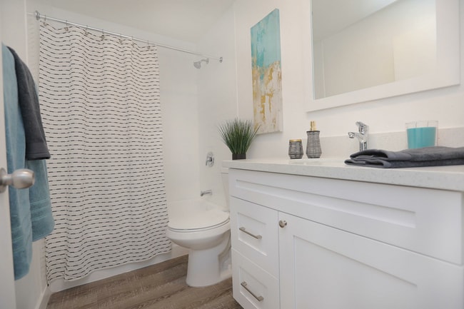 40_502086.jpg - Cielo on 5th