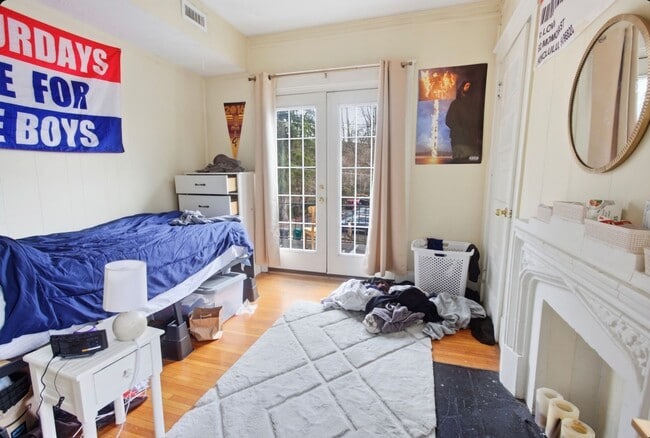 Photo - 132 Parker St Unidad 1