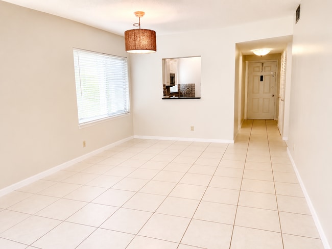 Photo - 2865 SW 22nd Ave Unit 1080