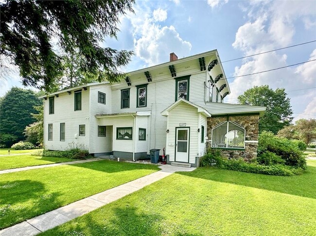 Photo - 336 Meadville St