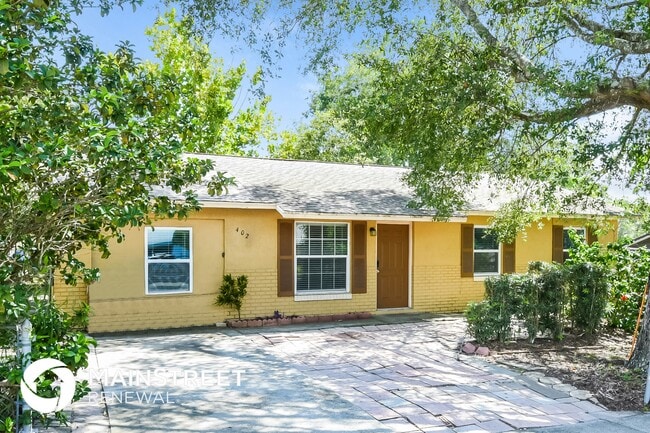 Building Photo - 402 W 17th St