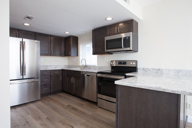 180 Chittenden Ave Unit 3B