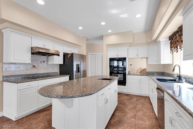 Photo - 7956 Marbella Cir