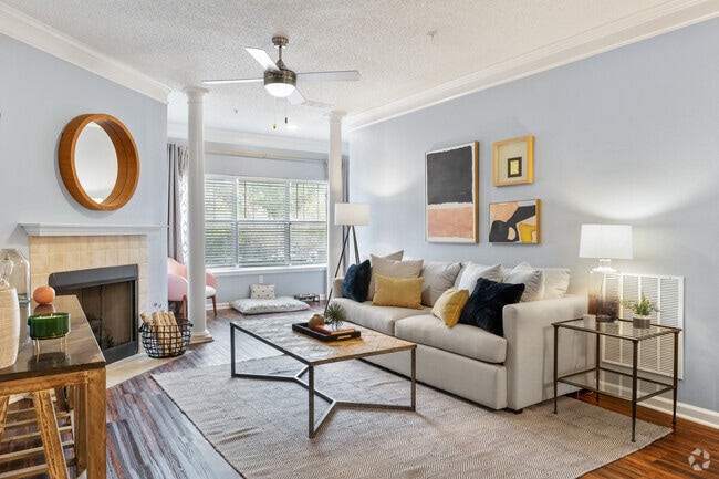 2BR, 2BA - 1295SF - Living Room