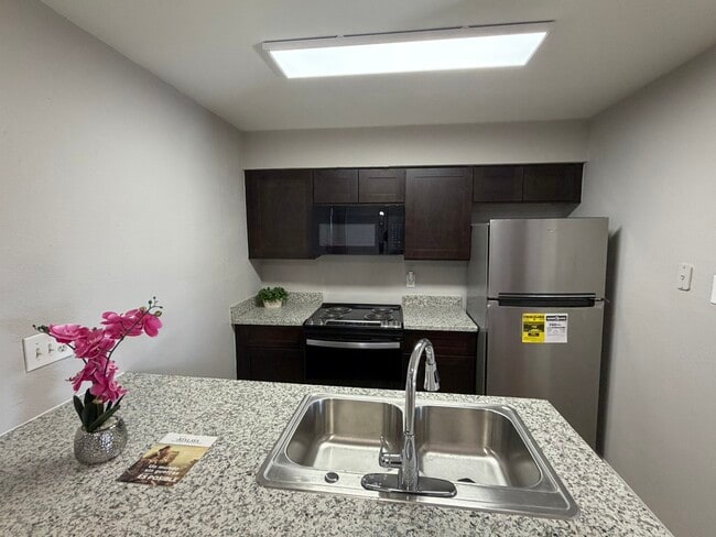 Photo - 10001 Westpark Dr Unidad 79