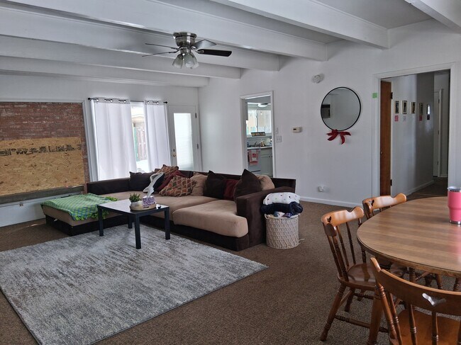 Photo - Joyanne Court