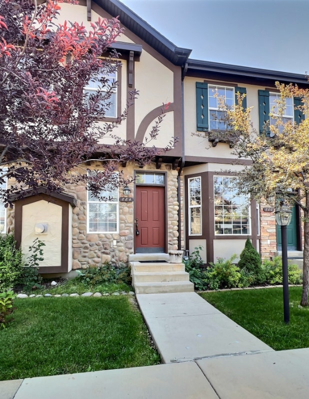 Photo - 884 Hamlet Cir S