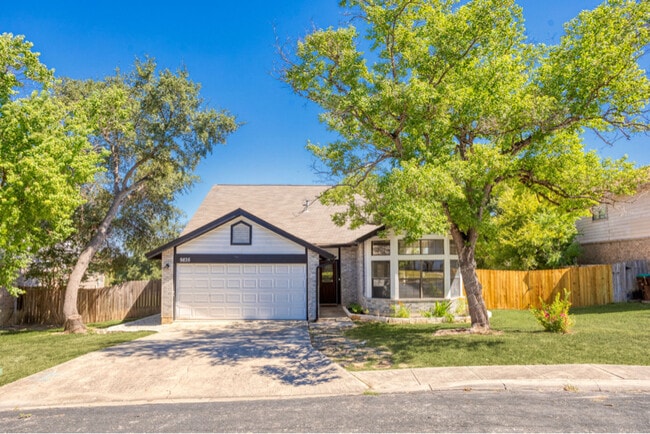 Building Photo - 9835 Logans Ridge Dr Rental