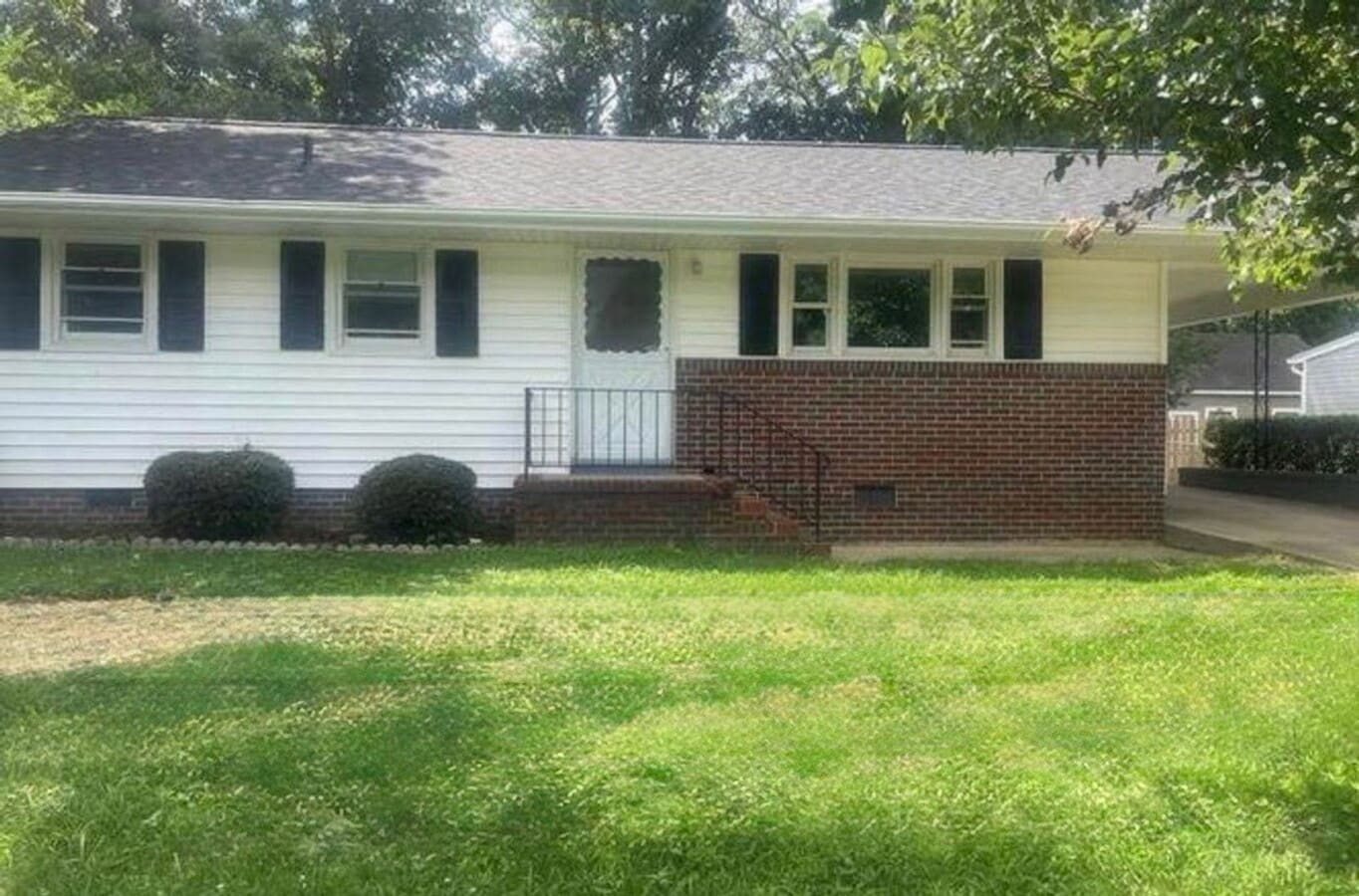 Photo - 1000 Kingsport Ln