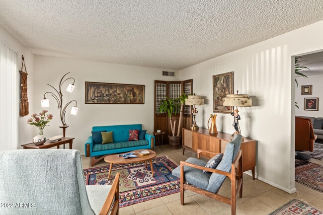 Photo - 12728 N 40th Pl