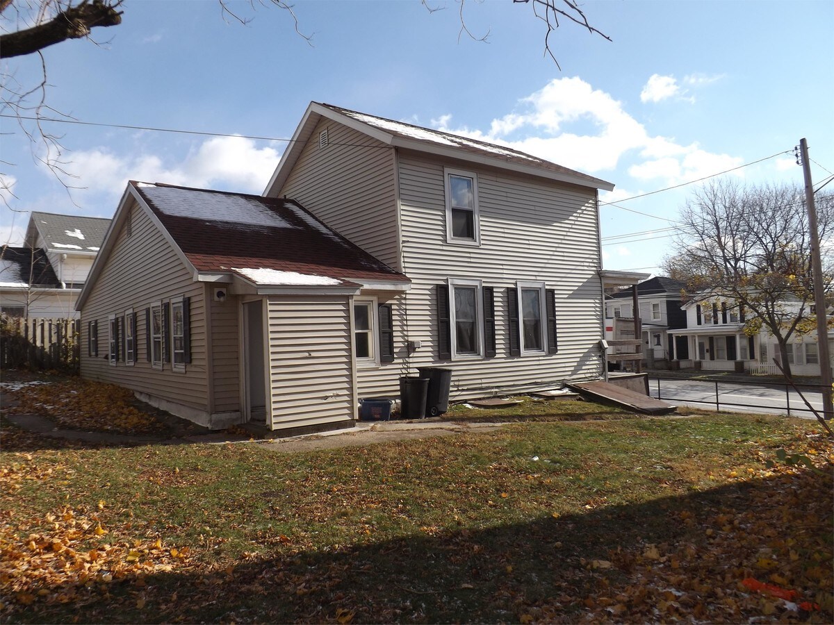 193 W Bridge St Rental House Rental in Oswego, NY