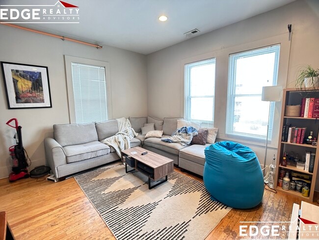 Photo - 21 Greylock Rd