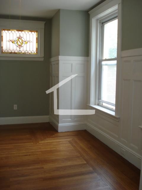 184 Saint Paul St Unit 1