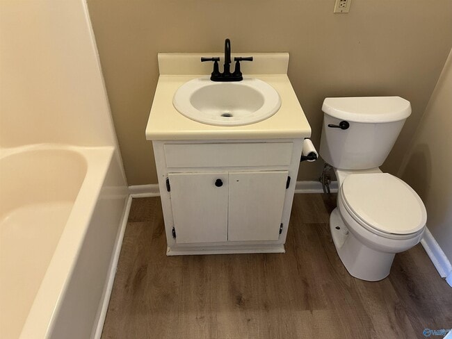 Photo - 1422 Humes Ave NE Unit B