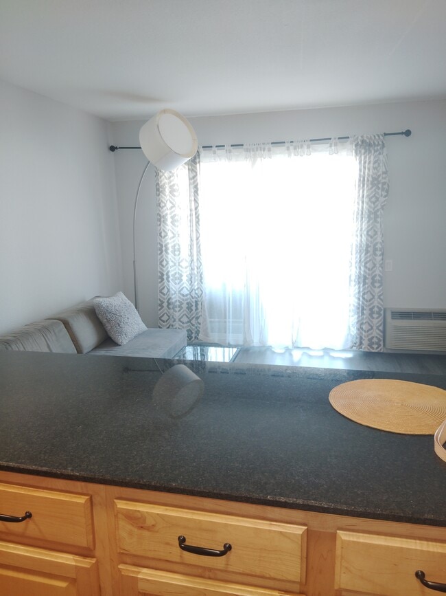 Building Photo - 155 Sharene Ln Unit 111 Rental