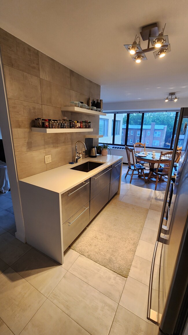 Photo - 5410 Connecticut Ave NW Unit 707