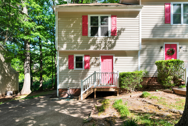 Welcome Home! - 5540 Kaplan Dr Townhome