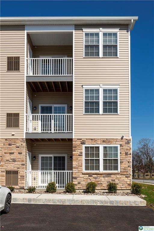 Photo - 1763 Madison Ave Unit 201