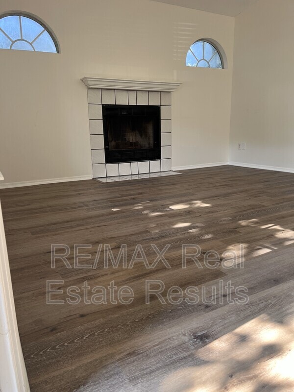 Photo - 1607 Timberline Dr