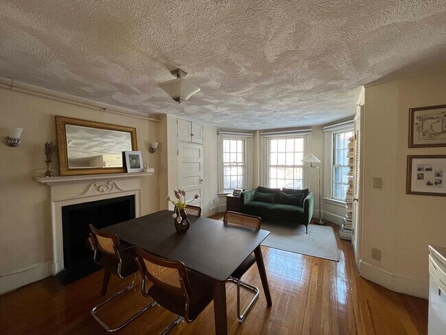 Photo - 15 Charles St Unit 2L