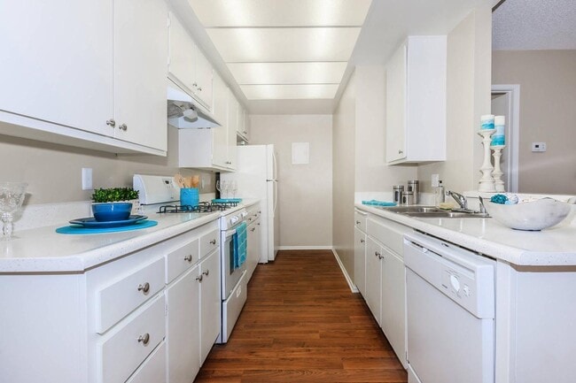 Photo - Sage Courtyard