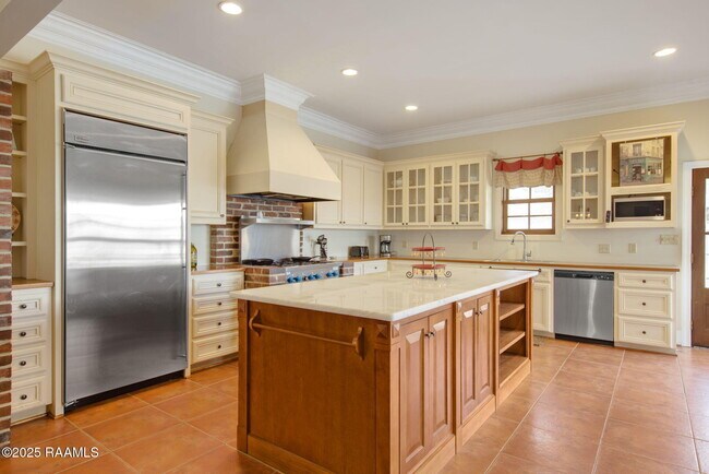 Photo - 121 Beverly Dr