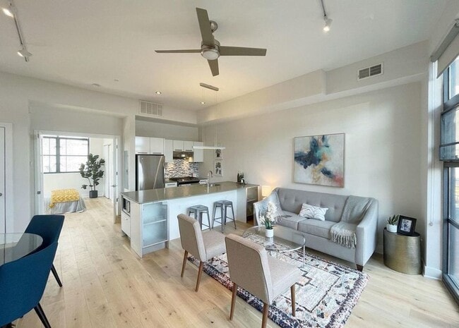 Building Photo - 2426 Ontario Rd NW