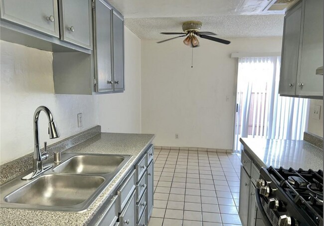 Photo - 3518 Villa Knolls N Dr