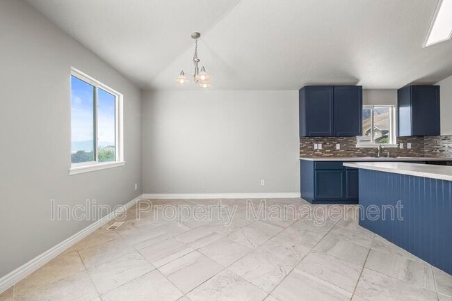 Photo - 4016 S Sunrise Dr