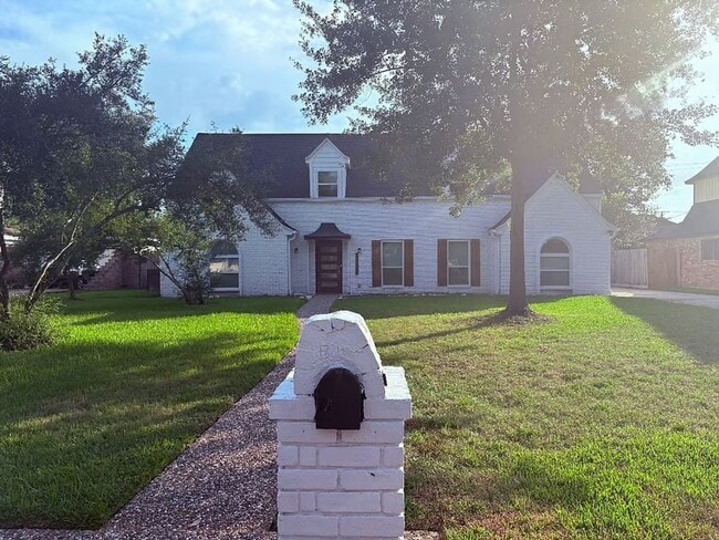 Photo - 17211 Rolling Creek Dr
