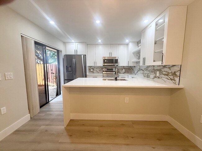 Building Photo - 205 Charter Way