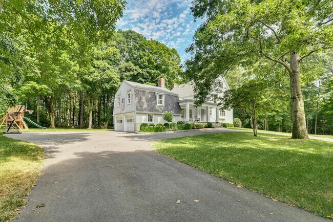 Photo - 9 Lantern Ridge Rd