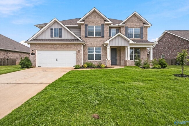 Building Photo - 175 Slade Thomas Dr