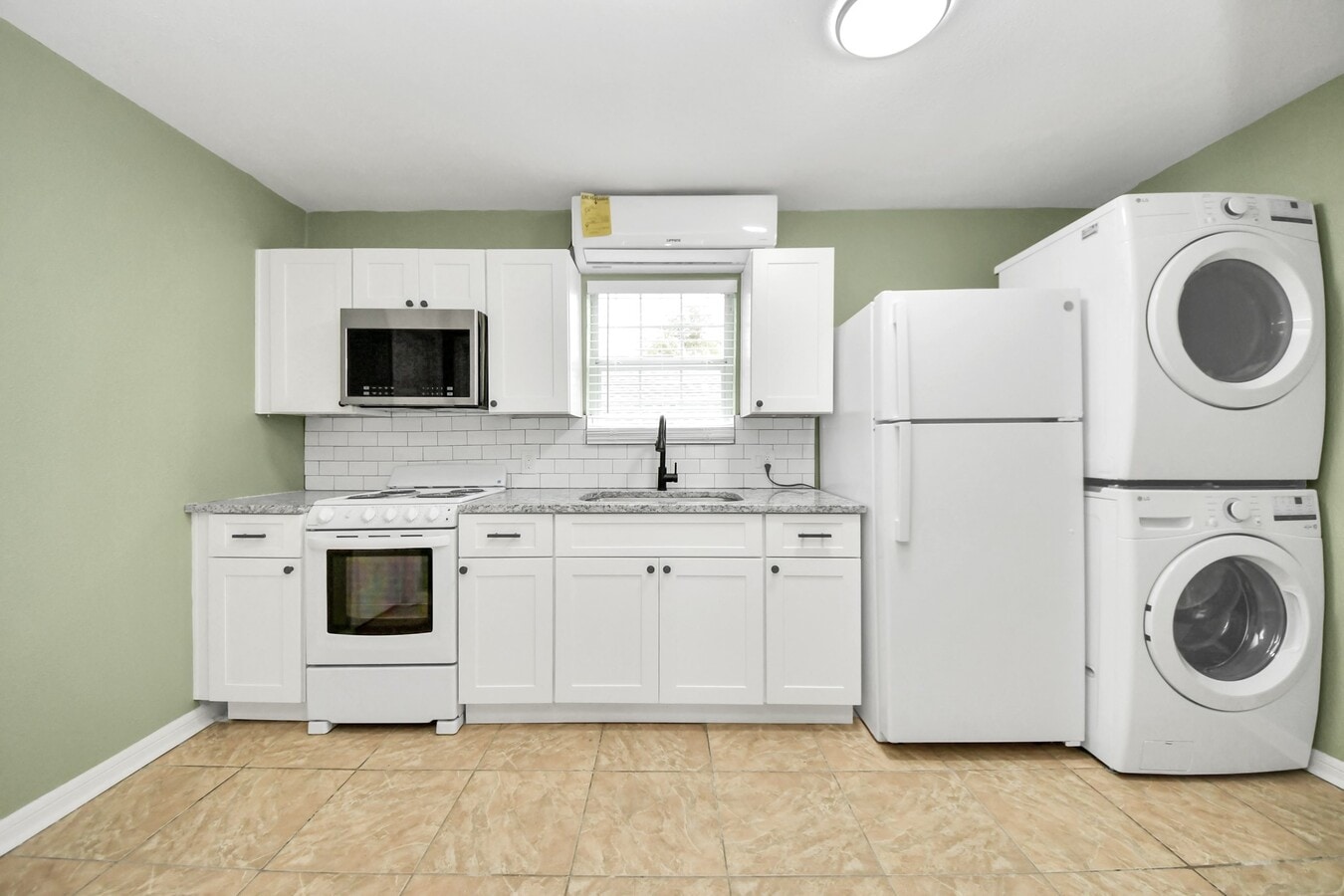 Photo - 4102 Engelke St