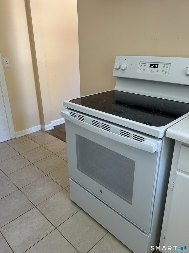 30 Mayflower St Unit 2