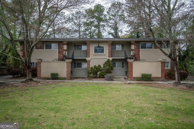 Building Photo - 2018 S Milledge Ave Unit 1