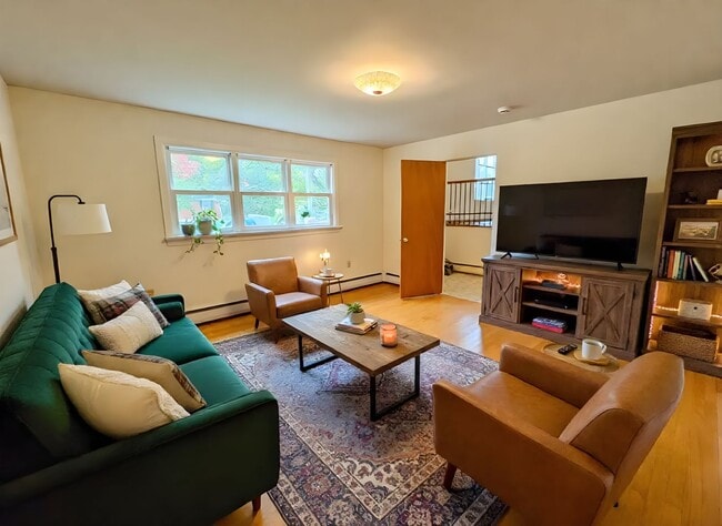 Photo - 3 Bedroom 1.5 Bathroom in Harrisburg -Cent...