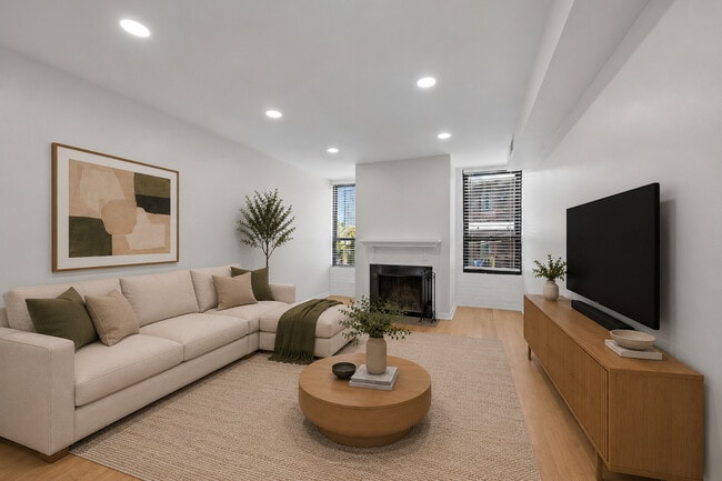 Photo - 636 W Webster Ave Unit 304