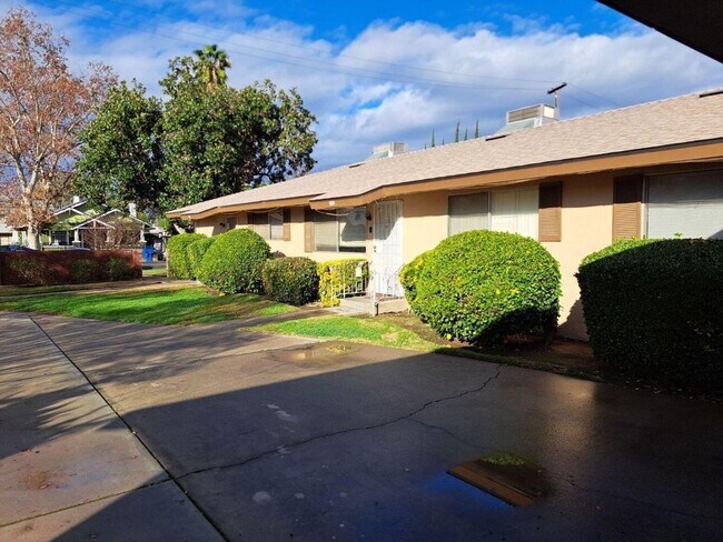 Photo - 1230-1234 N. College Ave Unit 1232