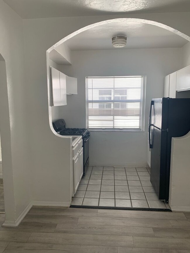 1350 Euclid Ave Unit 4