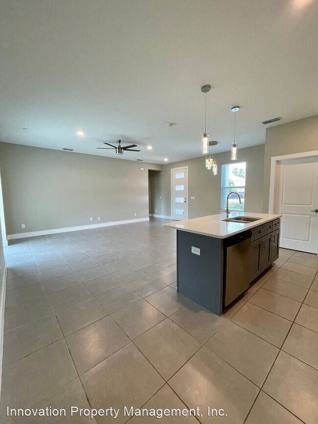 Photo - 4 br, 2 bath House - 302 Salmon Way