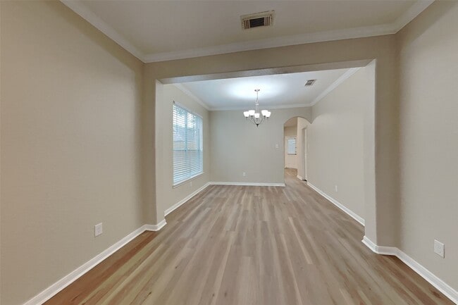 Photo - 26871 Castlecliff Ln