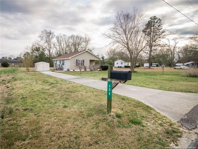 Photo - 406 Britt St